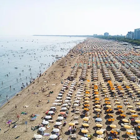 Sabrina Vila Lignano Sabbiadoro