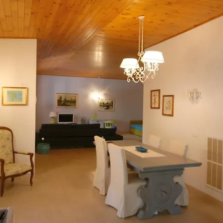 Vila Sabrina *